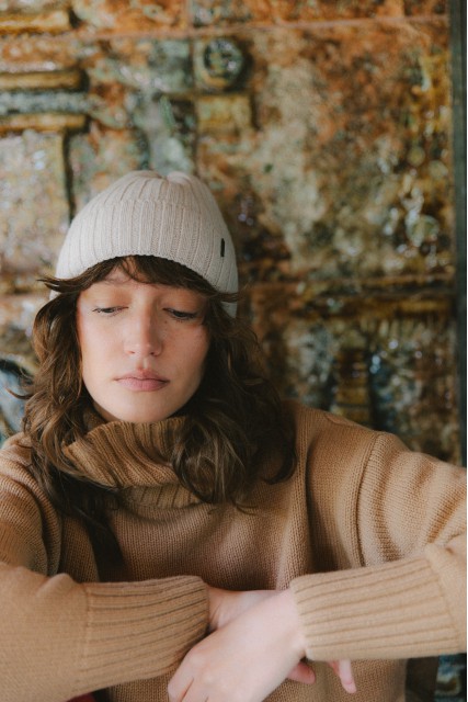 Barolo - Dámská vlněná čepice 90% merino vlny