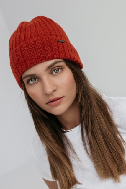 Barolo - Dámská vlněná čepice 90% merino vlny
