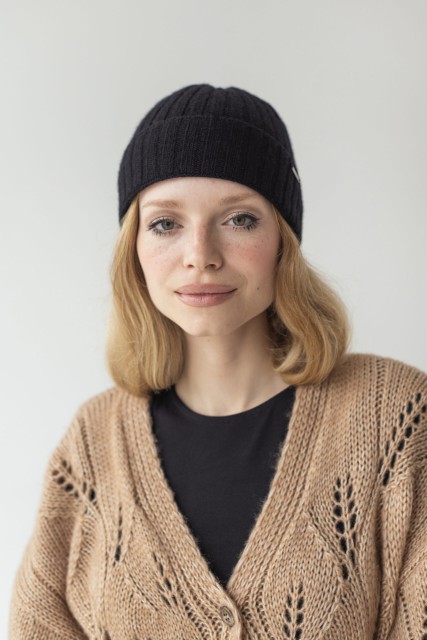 Barolo - Dámská vlněná čepice 90% merino vlny
