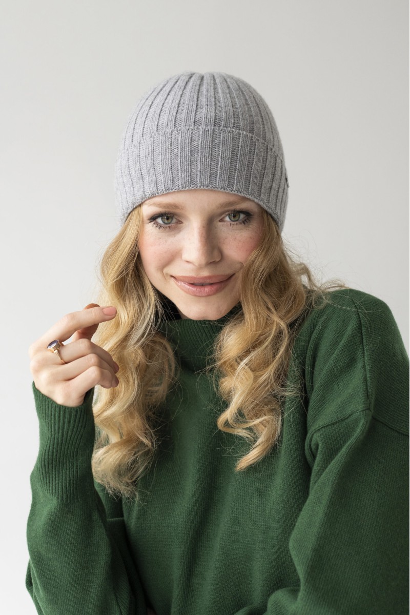 Barolo - Dámská vlněná čepice 90% merino vlny
