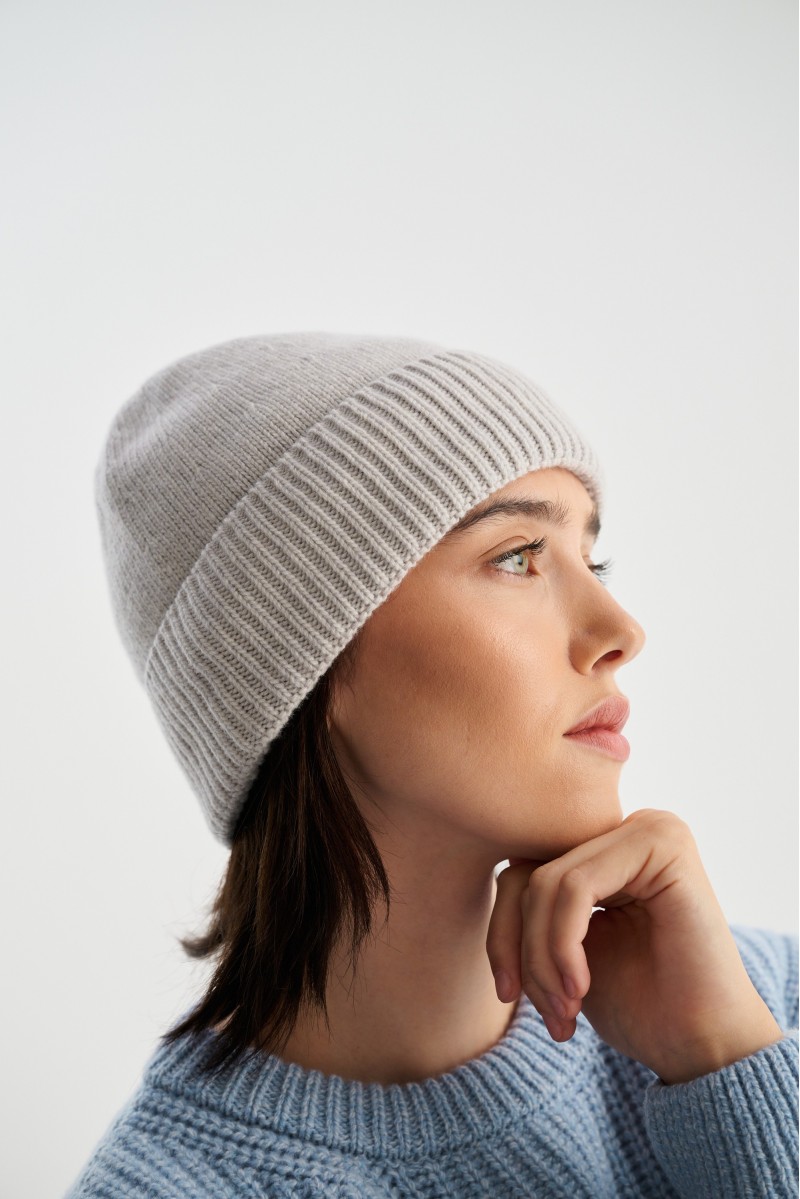 Bari - Dámská vlněná čepice, 90% merino vlny