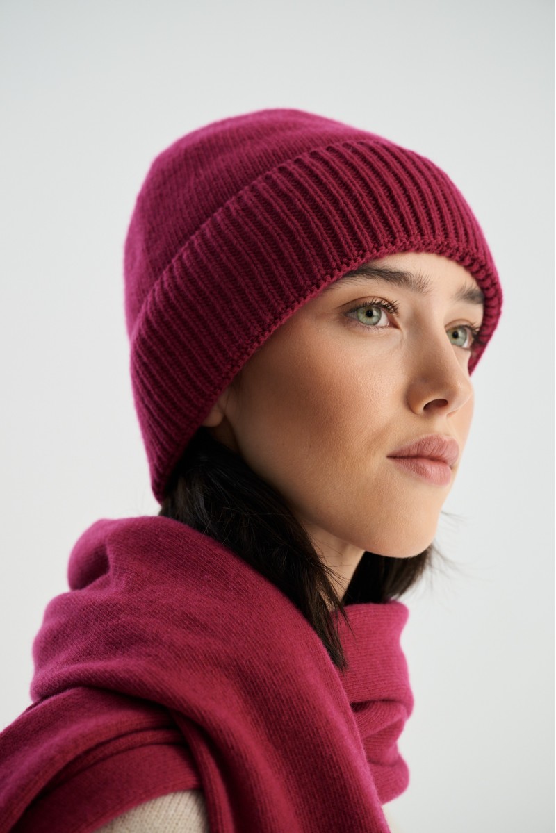 Bari - Dámská vlněná čepice, 90% merino vlny