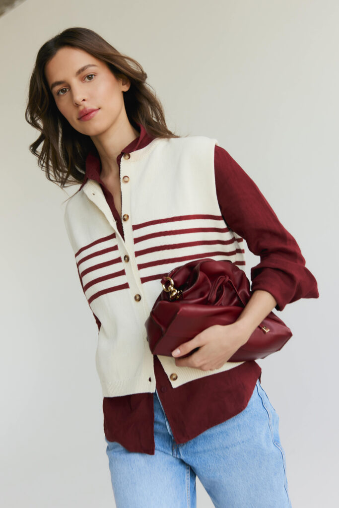 Pletená vesta z bavlny a hedvábí