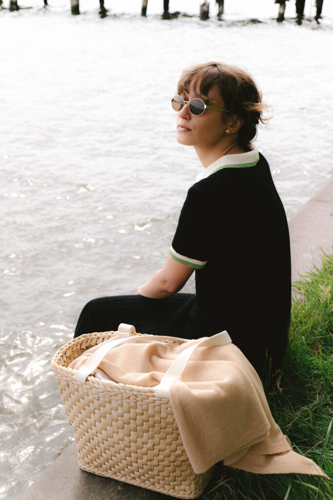 Elegantní pletené šaty s hedvábím